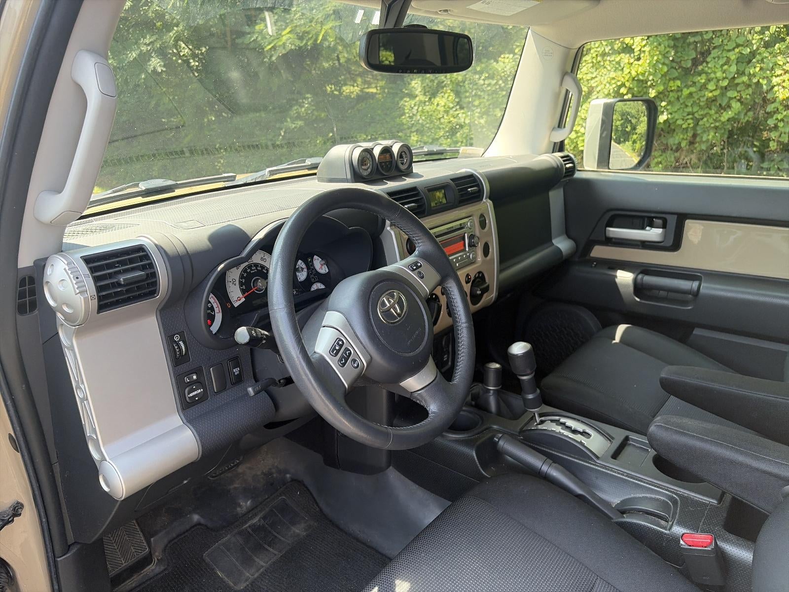 2014 Toyota FJ Cruiser 4WD 4dr Auto (Natl)