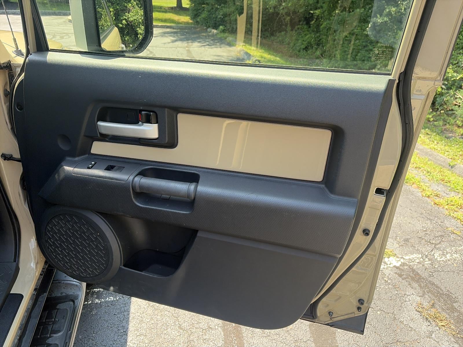 2014 Toyota FJ Cruiser 4WD 4dr Auto (Natl)