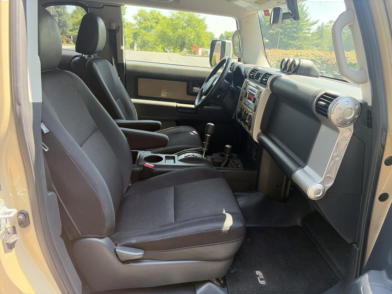 2014 Toyota FJ Cruiser 4WD 4dr Auto (Natl)