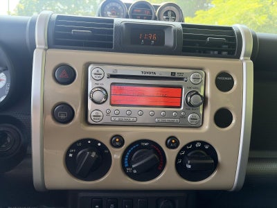 2014 Toyota FJ Cruiser 4WD 4dr Auto (Natl)