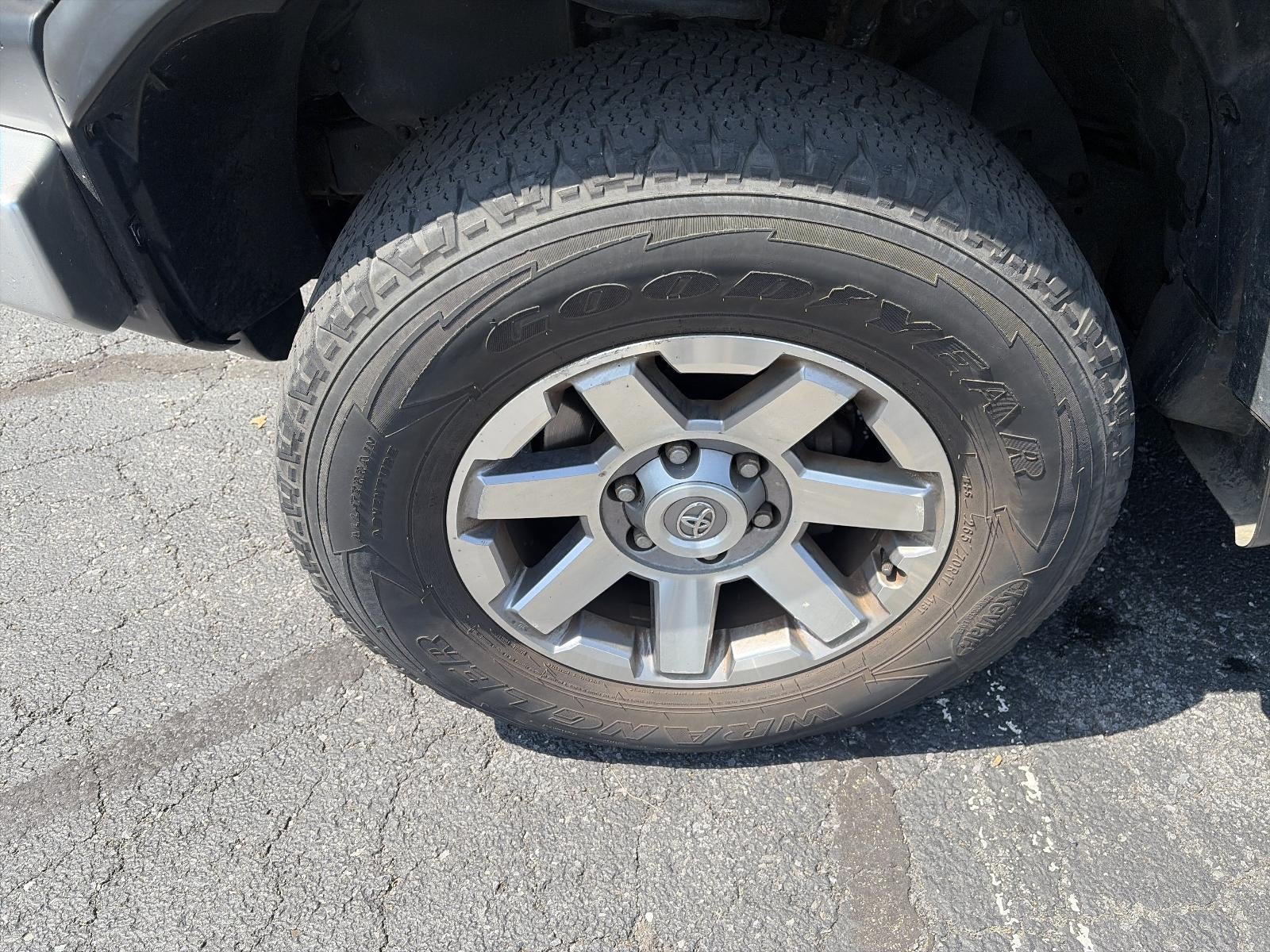 2014 Toyota FJ Cruiser 4WD 4dr Auto (Natl)