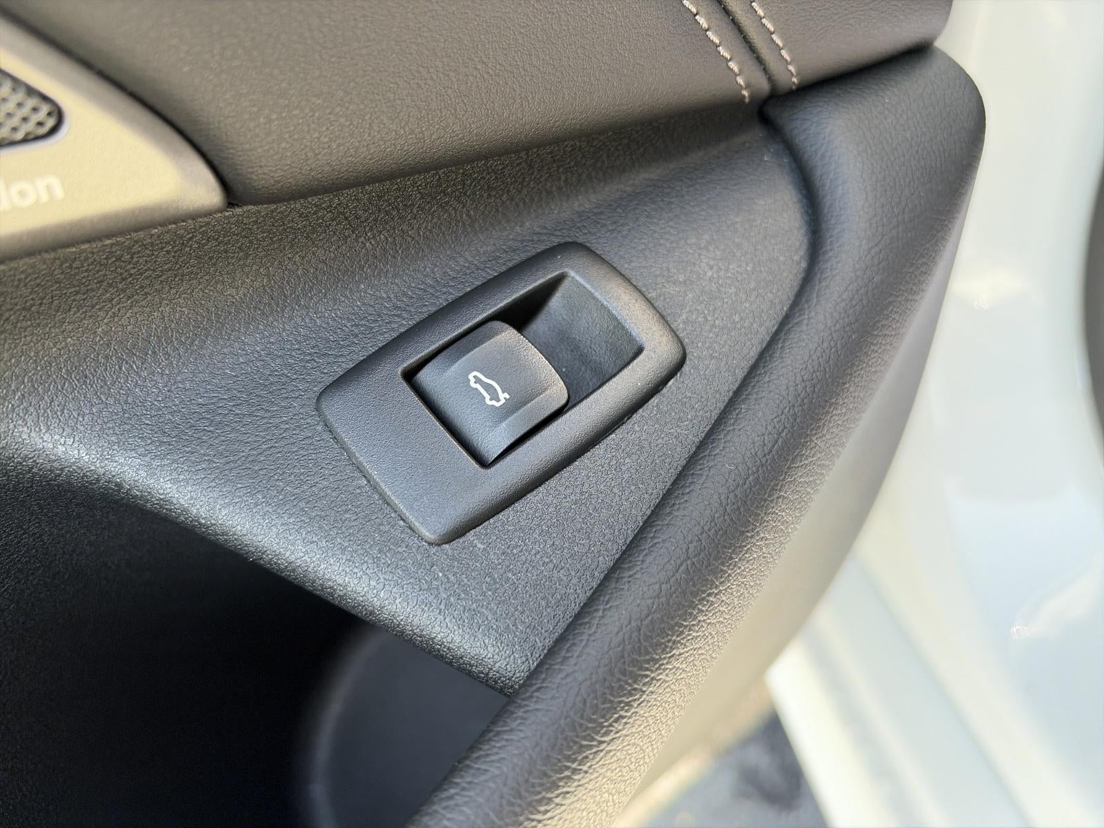 2023 BMW M550i xDrive Sedan