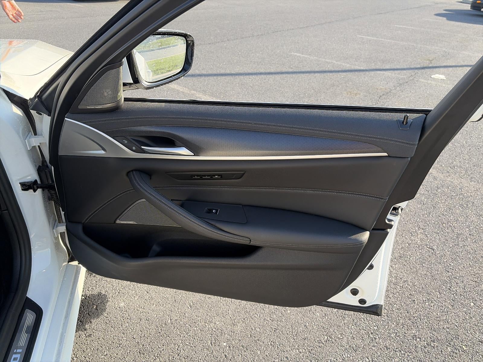 2023 BMW M550i xDrive Sedan