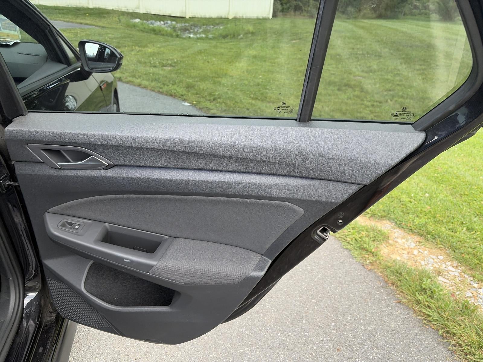 2022 Volkswagen Golf GTI 2.0T SE DSG