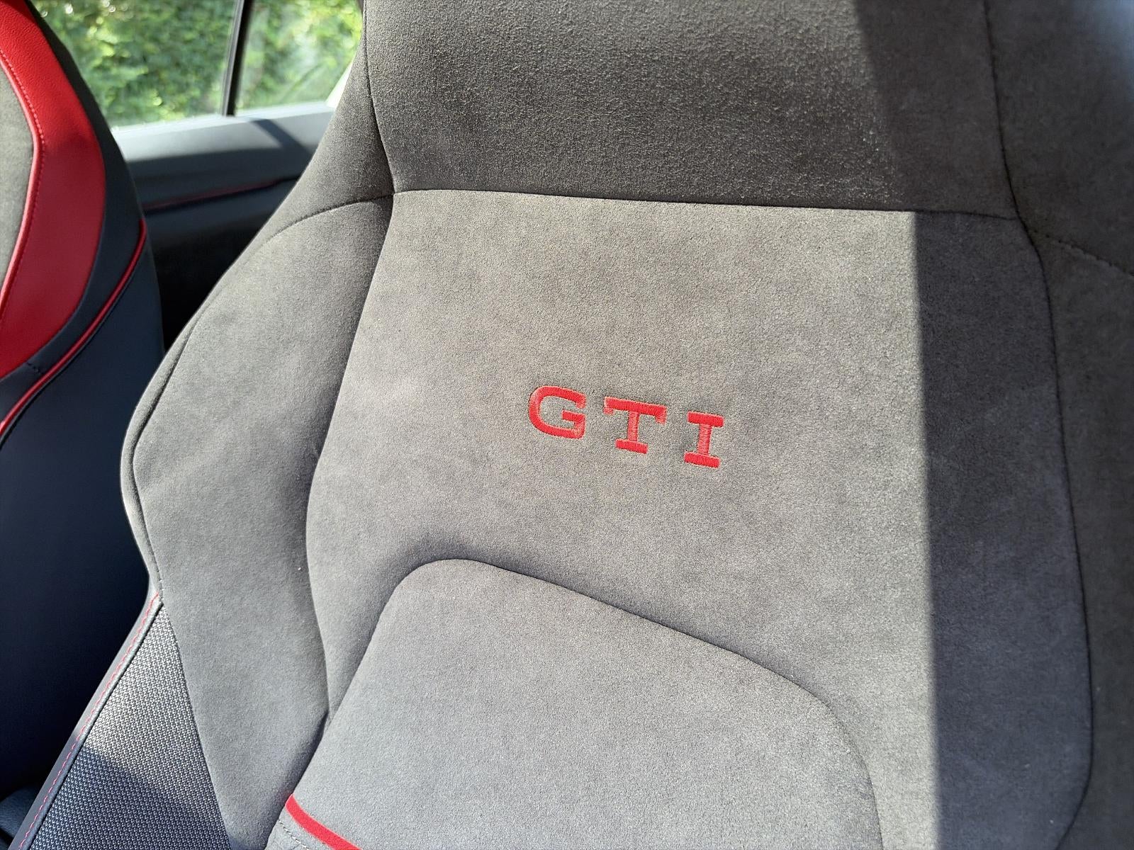 2026 Volkswagen Golf GTI 2.0T SE DSG