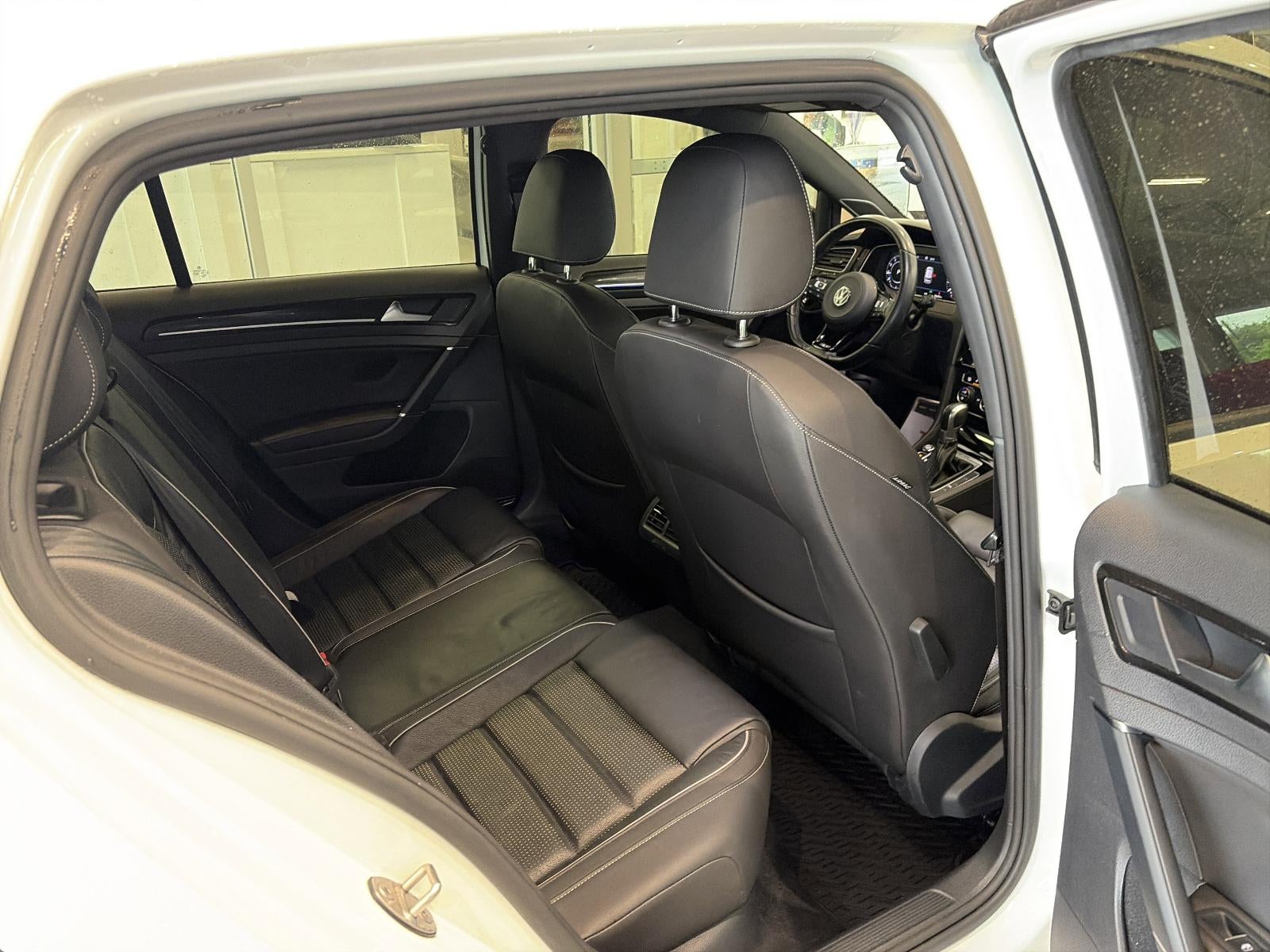 2018 Volkswagen Golf R 2.0T DSG w/DCC/Nav