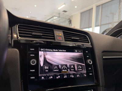 2018 Volkswagen Golf R 2.0T DSG w/DCC/Nav