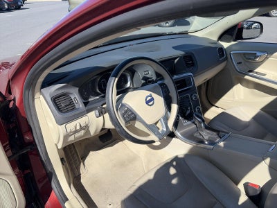 2015 Volvo S60 2015.5 4dr Sdn T5 Platinum AWD