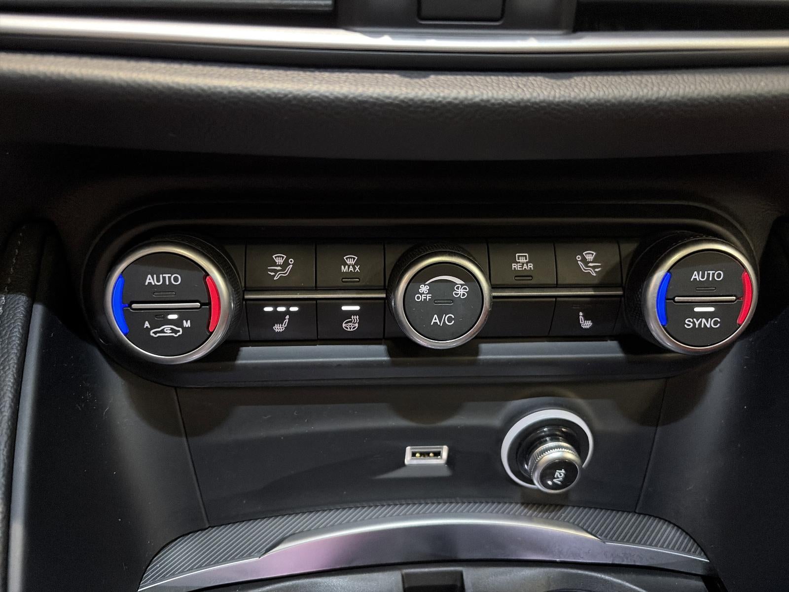 2023 Alfa Romeo Stelvio Veloce AWD