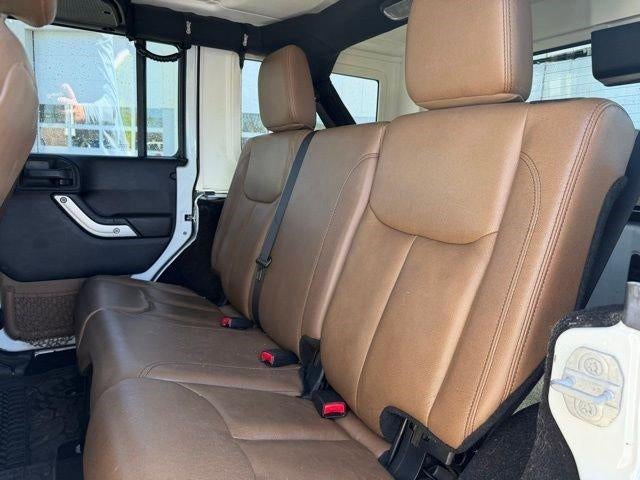 2015 Jeep Wrangler Unlimited 4WD 4dr Sahara