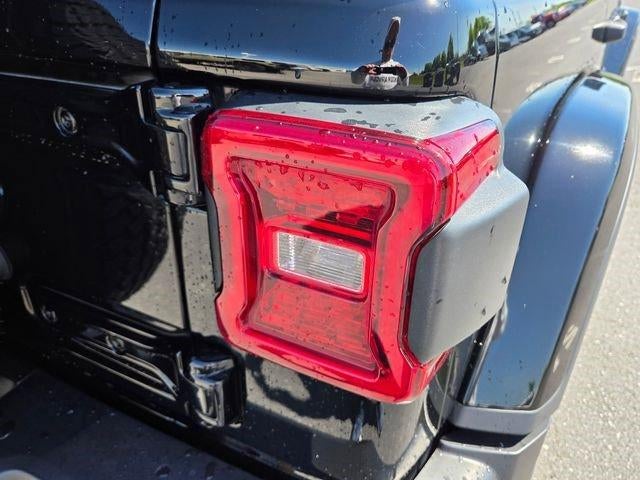 2022 Jeep Wrangler Unlimited Sahara Altitude 4x4