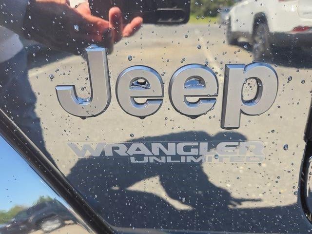 2022 Jeep Wrangler Unlimited Sahara Altitude 4x4