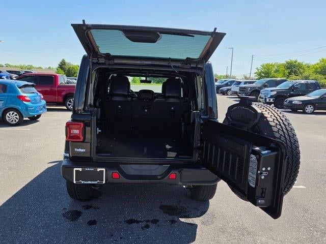 2022 Jeep Wrangler Unlimited Sahara Altitude 4x4