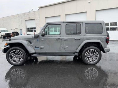 2022 Jeep Wrangler 4xe Unlimited Sahara High Altitude 4x4
