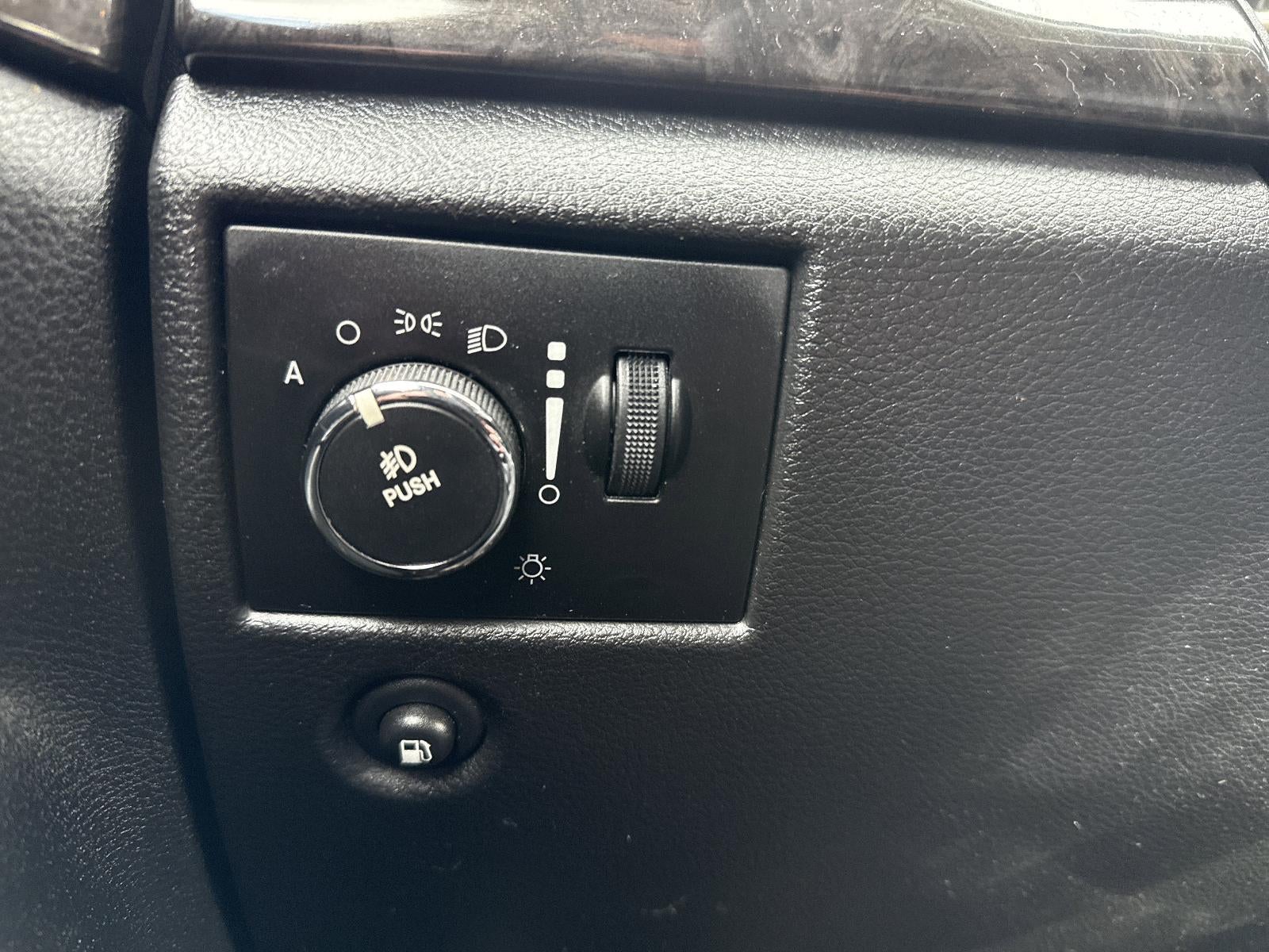 2012 Jeep Grand Cherokee 4WD 4dr Laredo