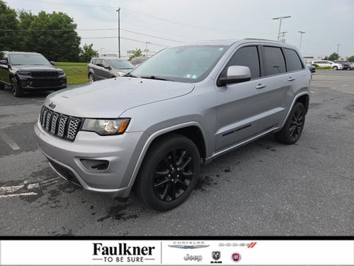 2017 Jeep Grand Cherokee Altitude 4x4 *Ltd Avail*