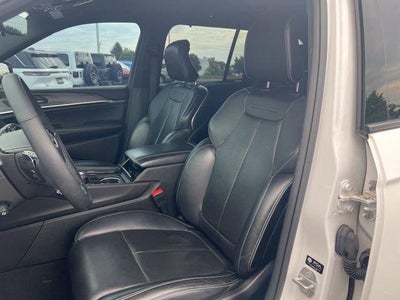 2023 Jeep Grand Cherokee Overland 4x4