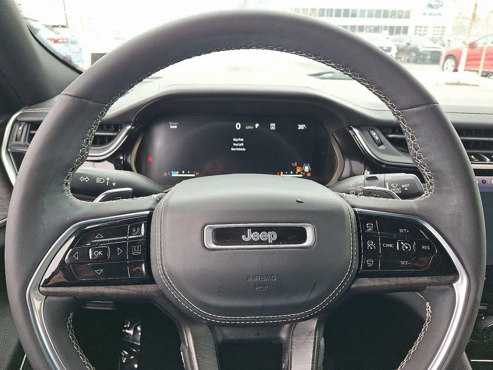 2023 Jeep Grand Cherokee Overland 4x4