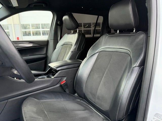 2022 Jeep Grand Cherokee L Altitude 4x4