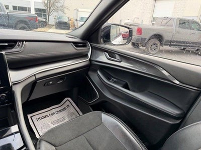 2022 Jeep Grand Cherokee L Altitude 4x4