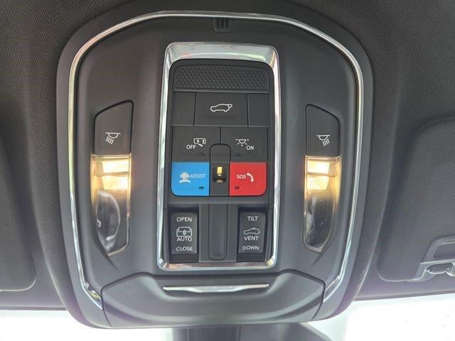 2023 Jeep Grand Cherokee L Altitude X 4x4
