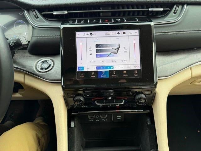 2022 Jeep Grand Cherokee L Limited 4x4