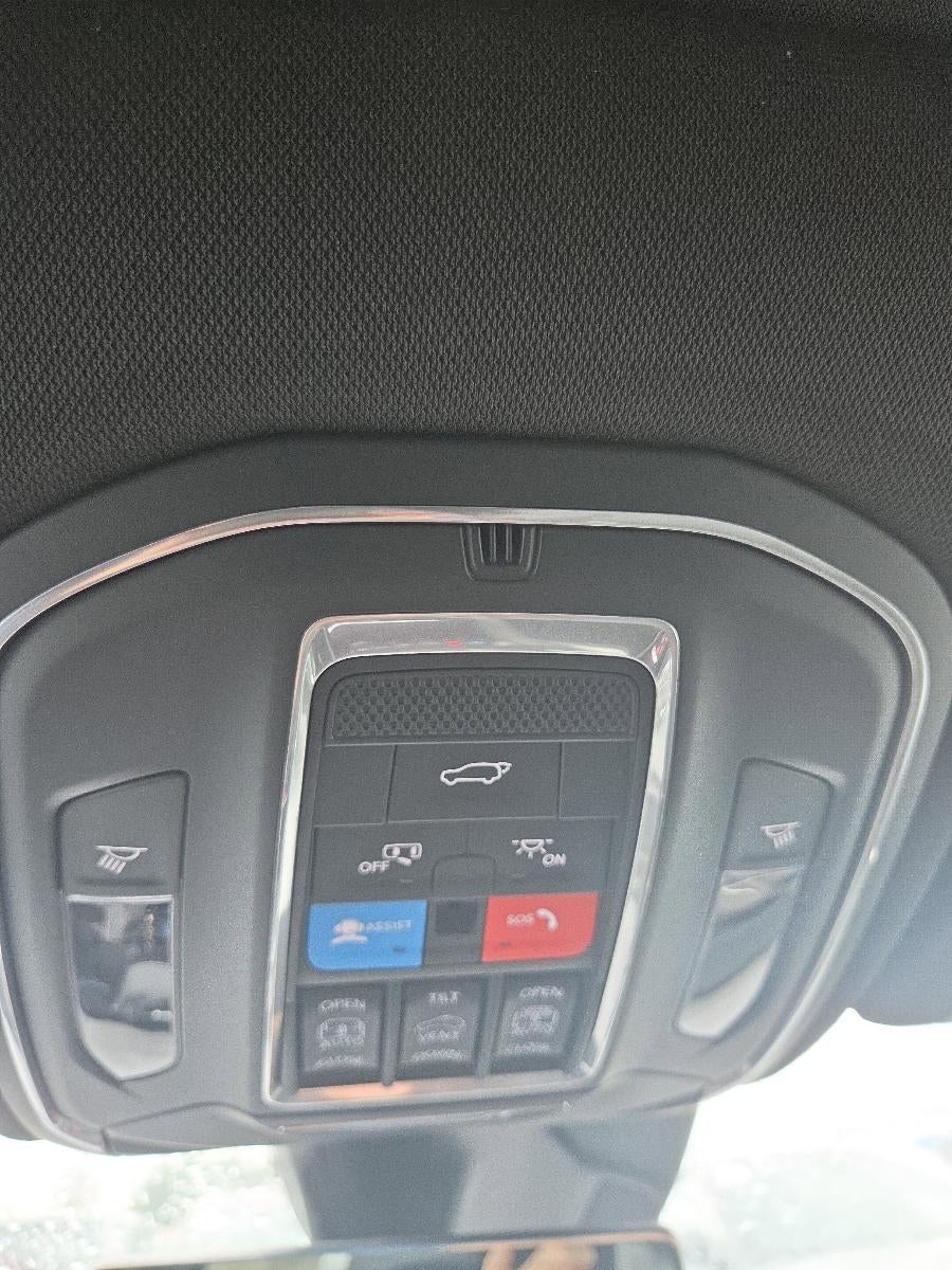 2026 Jeep Grand Cherokee L Limited Reserve 4x4