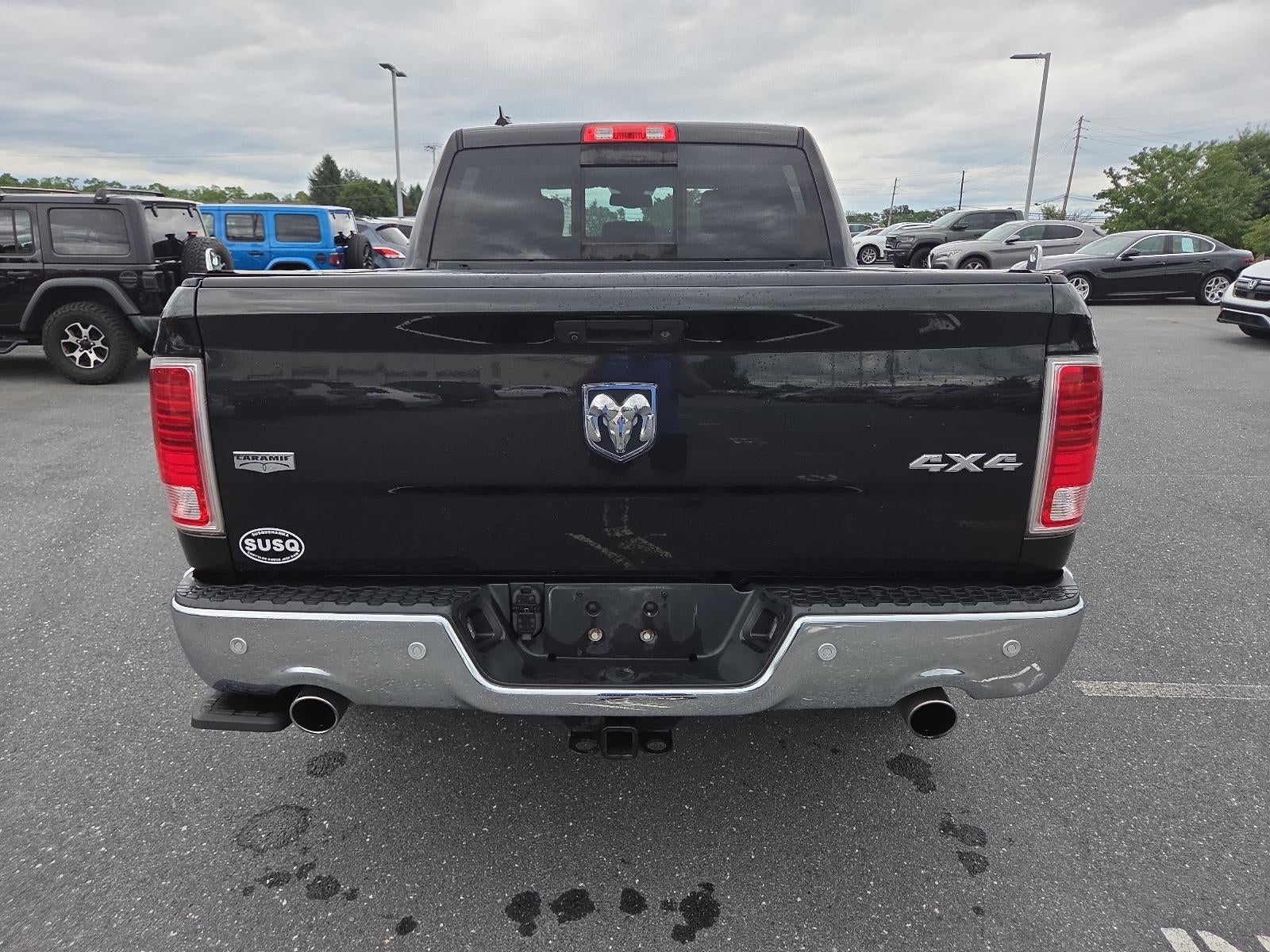 2017 RAM 1500 Laramie 4x4 Crew Cab 5'7" Box