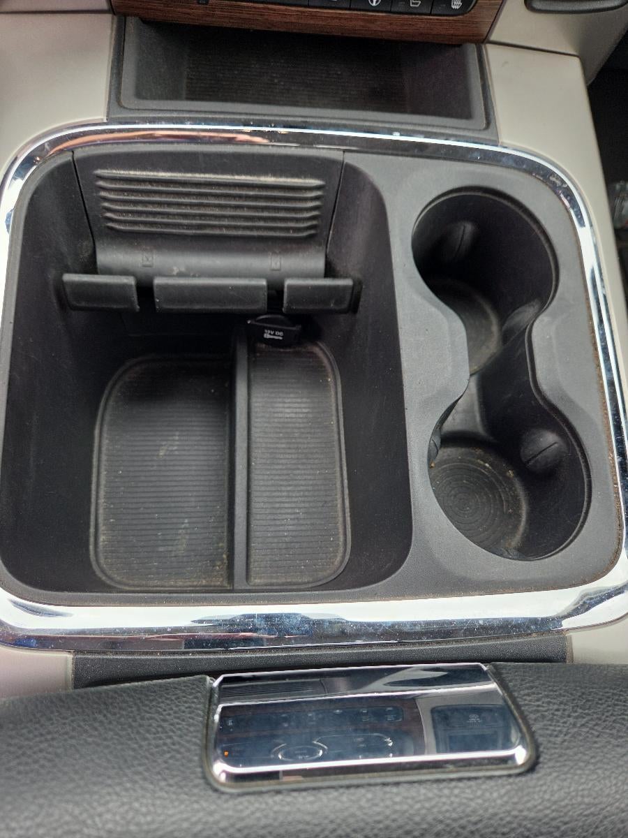 2017 RAM 1500 Laramie 4x4 Crew Cab 5'7" Box