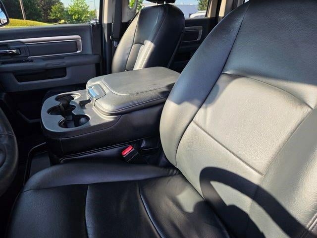 2017 RAM 1500 Big Horn 4x4 Crew Cab 6'4" Box