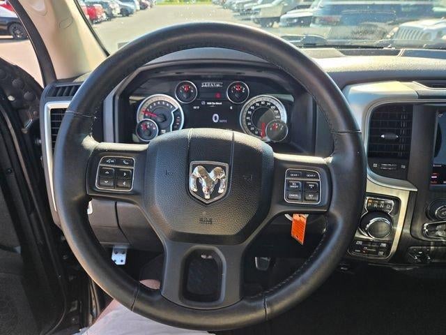 2017 RAM 1500 Big Horn 4x4 Crew Cab 6'4" Box