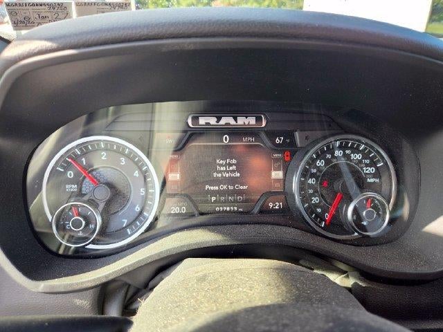 2022 RAM 1500 Big Horn 4x4 Crew Cab 5'7" Box