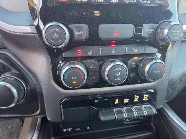 2019 RAM 1500 Big Horn/Lone Star 4x4 Crew Cab 6'4" Box