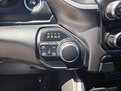 2020 RAM 1500 Big Horn 4x4 Quad Cab 6'4" Box