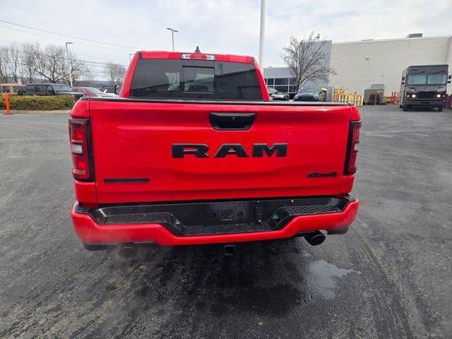 2025 RAM 1500 Big Horn 4x4 Crew Cab 5'7" Box