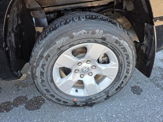 2023 RAM 1500 Big Horn 4x4 Crew Cab 5'7" Box