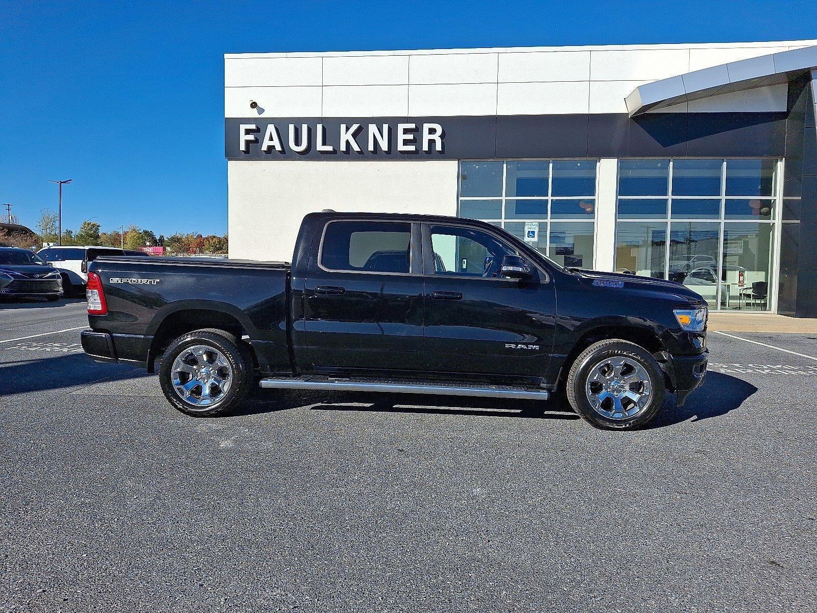 2022 RAM 1500 Big Horn 4x4 Crew Cab 5'7" Box