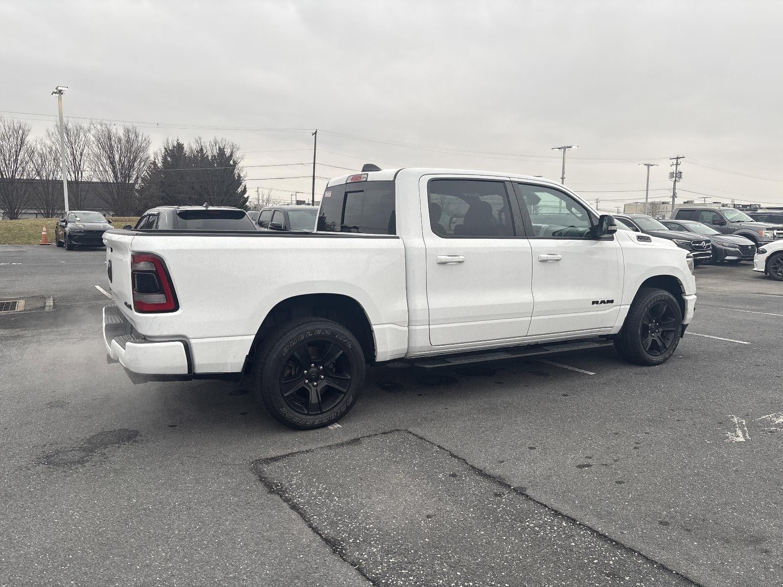 2022 RAM 1500 Big Horn 4x4 Crew Cab 5'7" Box