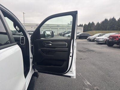 2022 RAM 1500 Big Horn 4x4 Crew Cab 5'7" Box