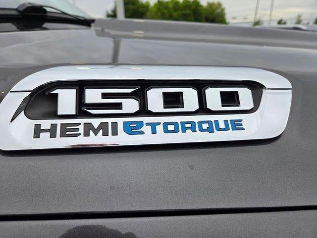 2023 RAM 1500 Big Horn 4x4 Crew Cab 5'7" Box