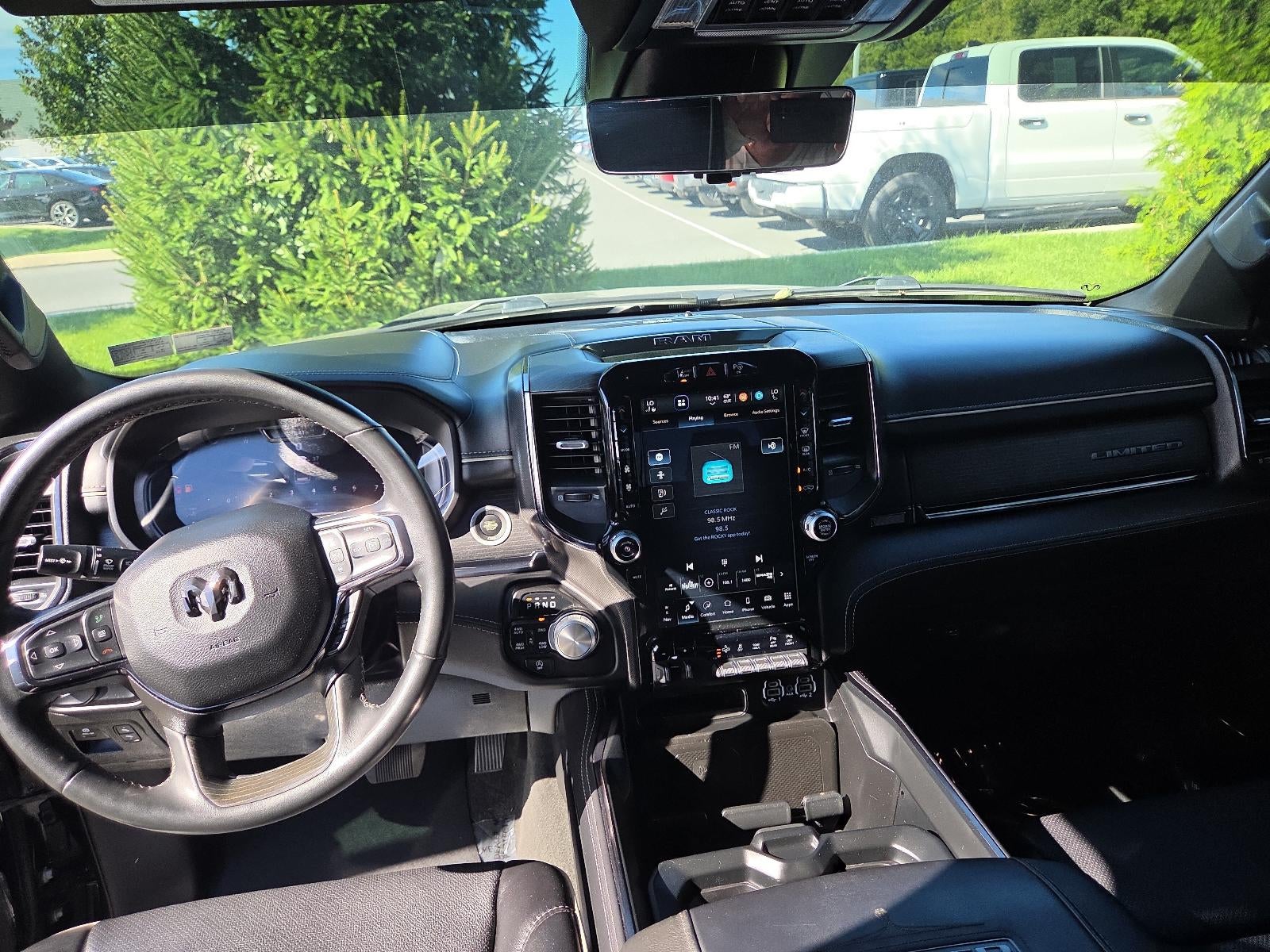 2024 RAM 1500 Limited 4x4 Crew Cab 5'7" Box