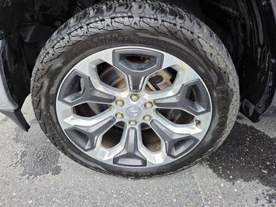 2019 RAM 1500 Limited 4x4 Crew Cab 5'7" Box