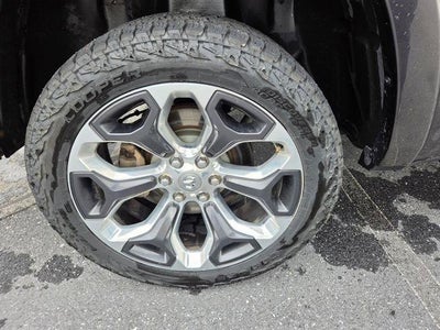 2019 RAM 1500 Limited 4x4 Crew Cab 5'7" Box