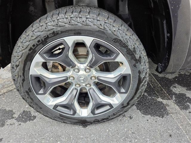 2019 RAM 1500 Limited 4x4 Crew Cab 5'7" Box