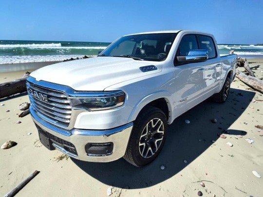 2025 RAM 1500 Laramie 4x4 Crew Cab 5'7" Box