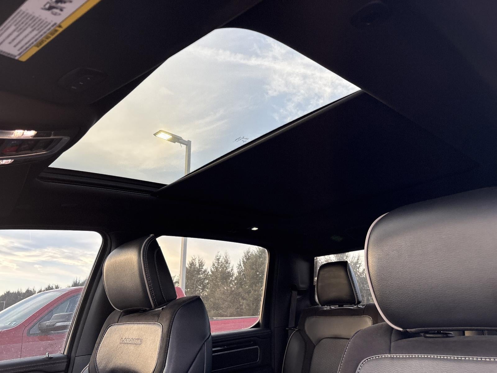 2022 RAM 1500 Laramie 4x4 Crew Cab 5'7" Box