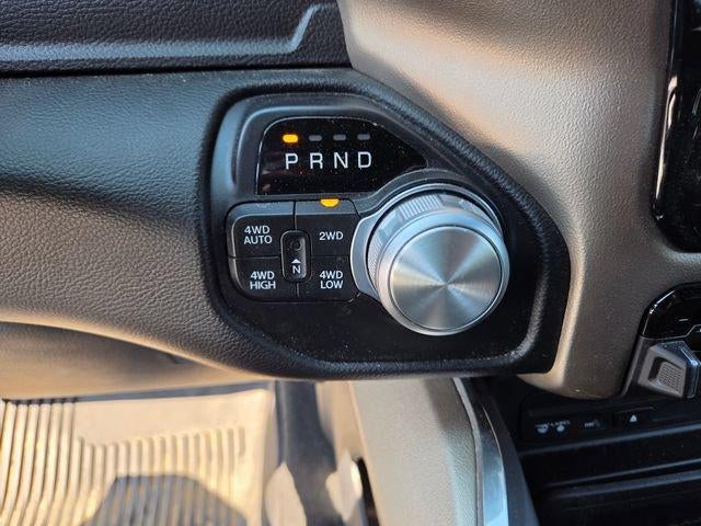 2019 RAM 1500 Laramie 4x4 Crew Cab 5'7" Box