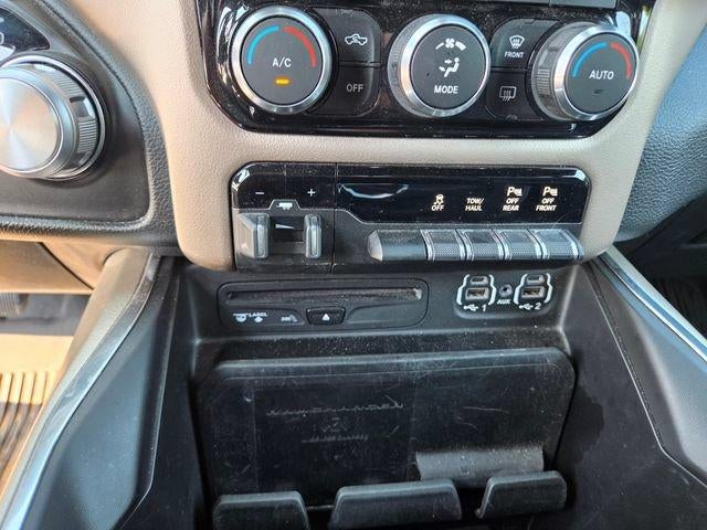 2019 RAM 1500 Laramie 4x4 Crew Cab 5'7" Box