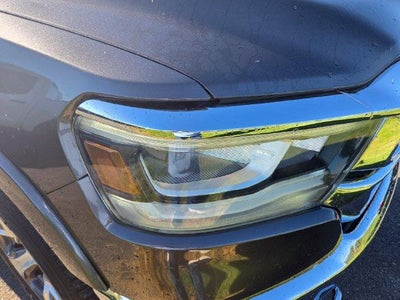 2021 RAM 1500 Laramie 4x4 Crew Cab 5'7" Box