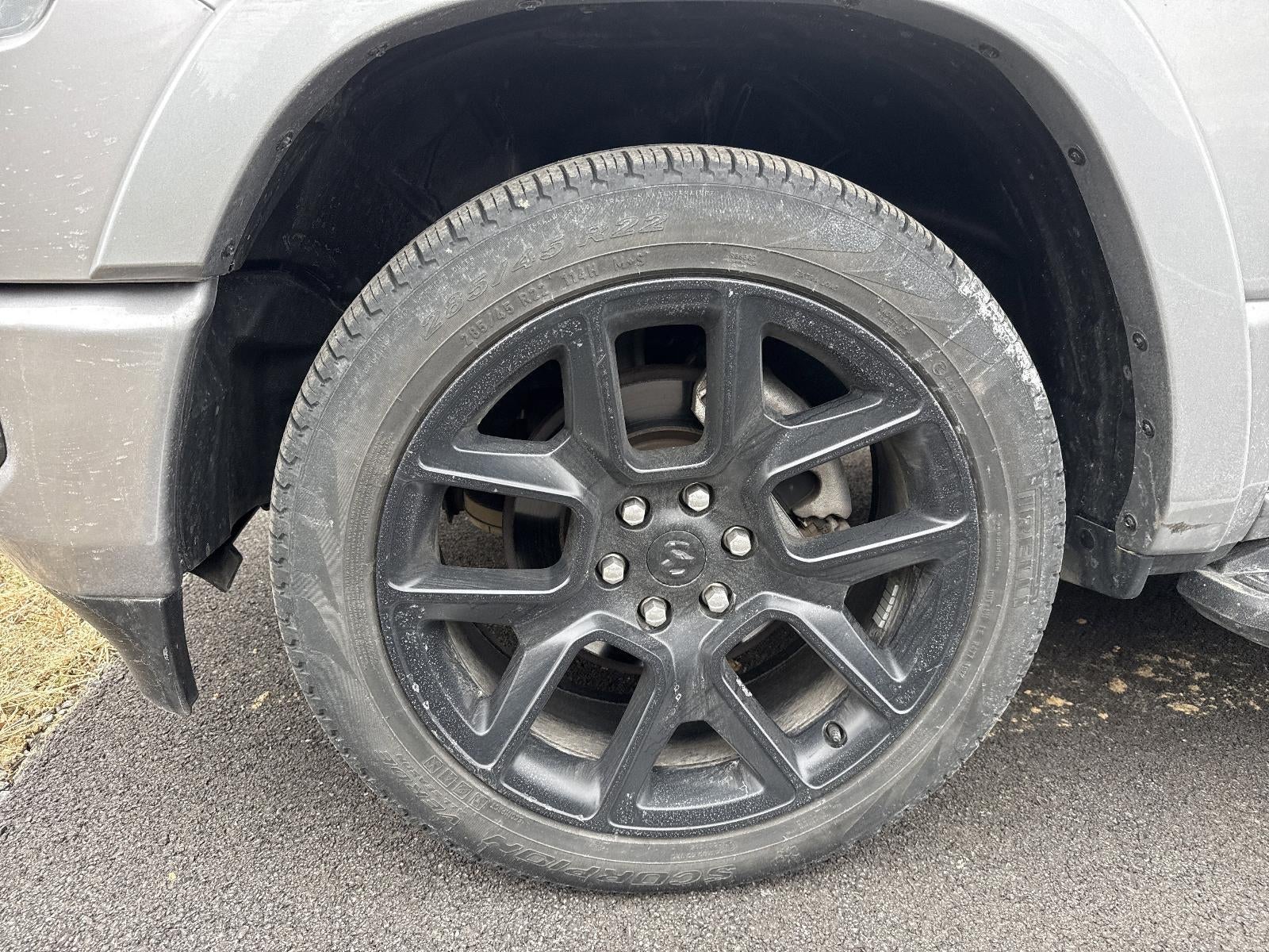 2022 RAM 1500 Laramie 4x4 Crew Cab 5'7" Box